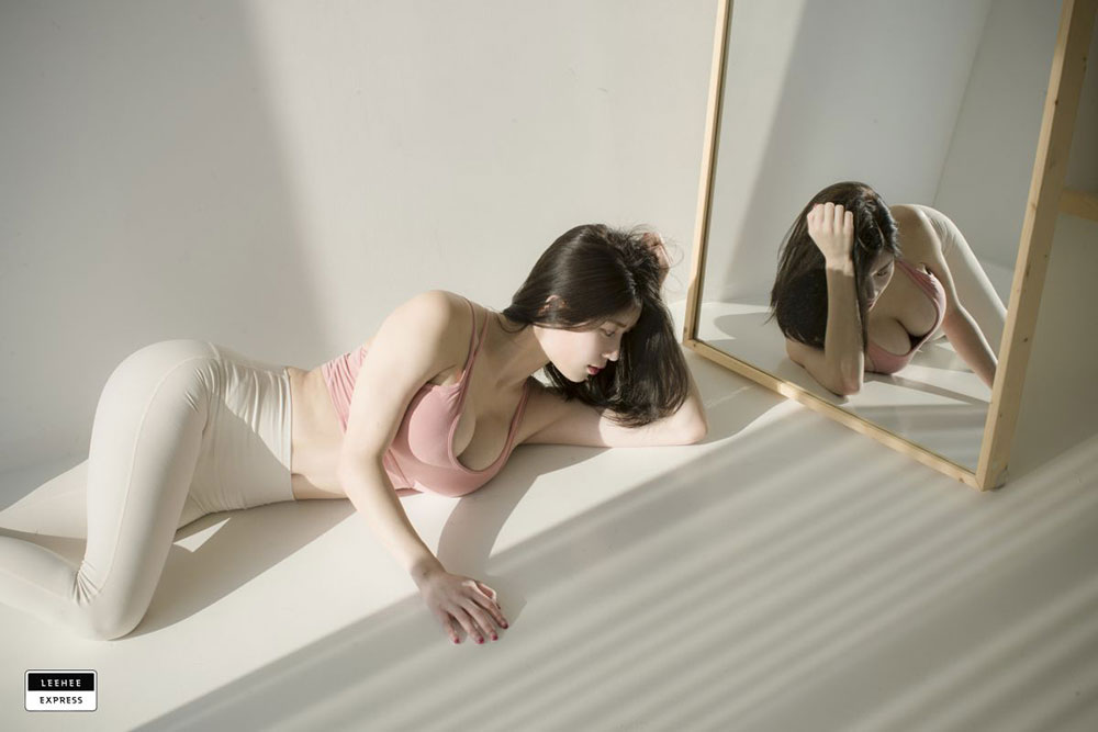 韩国妹纸Min.E(민이)写真图片合集[36套][持续更新]-妍画集