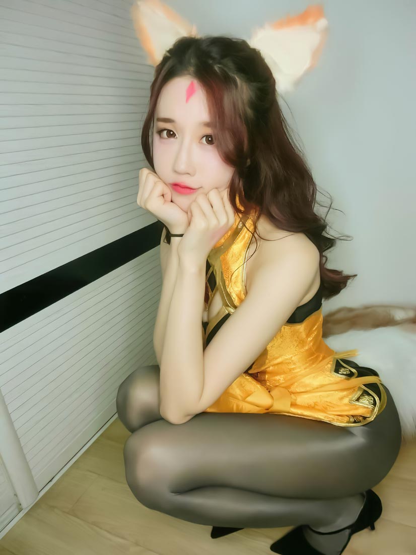 轩子巨二兔COSPLAY写真图片包合集[26套][持续更新]