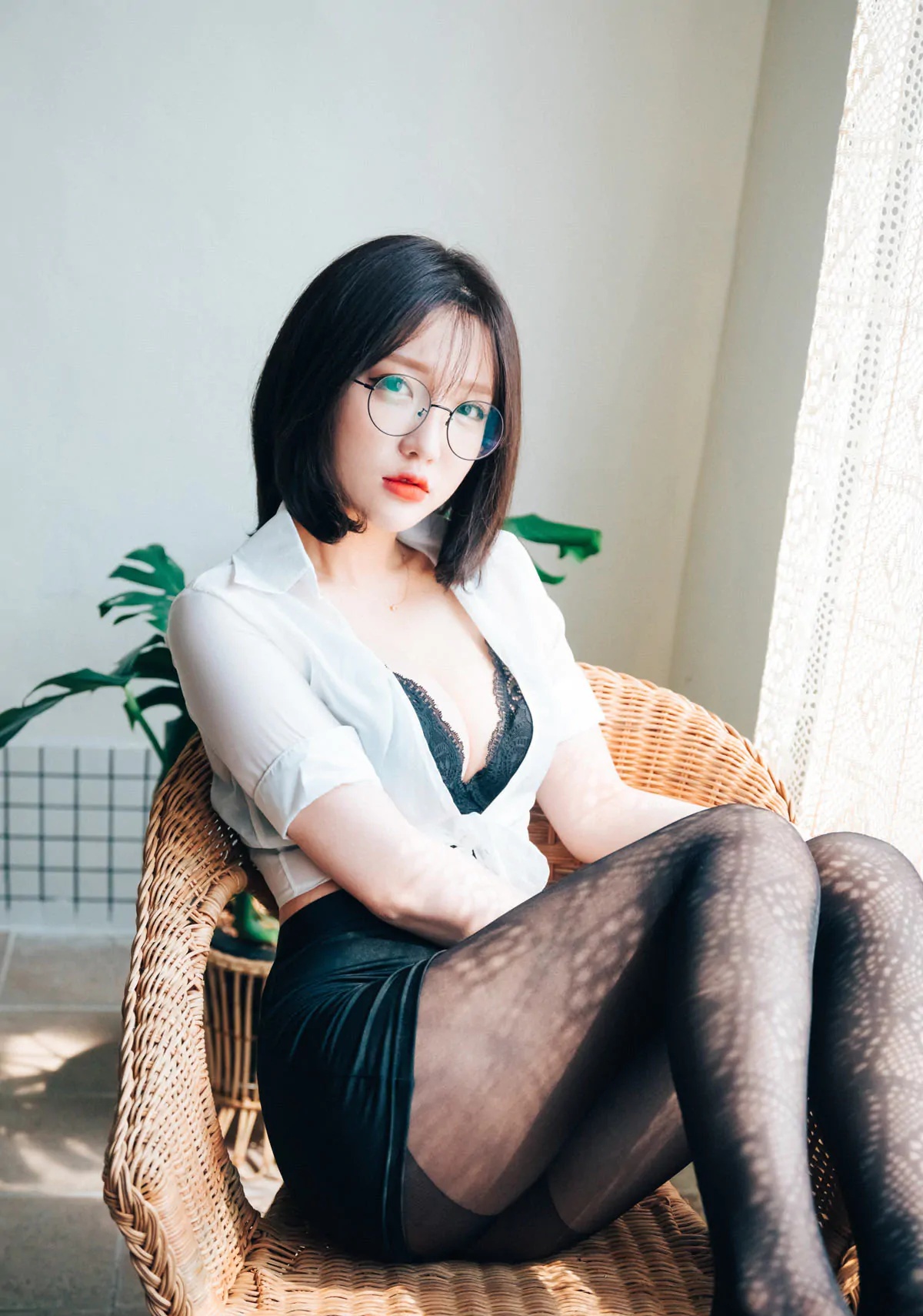 Loozy__Ye-Eun_Office_Girl_Vol.1_0001