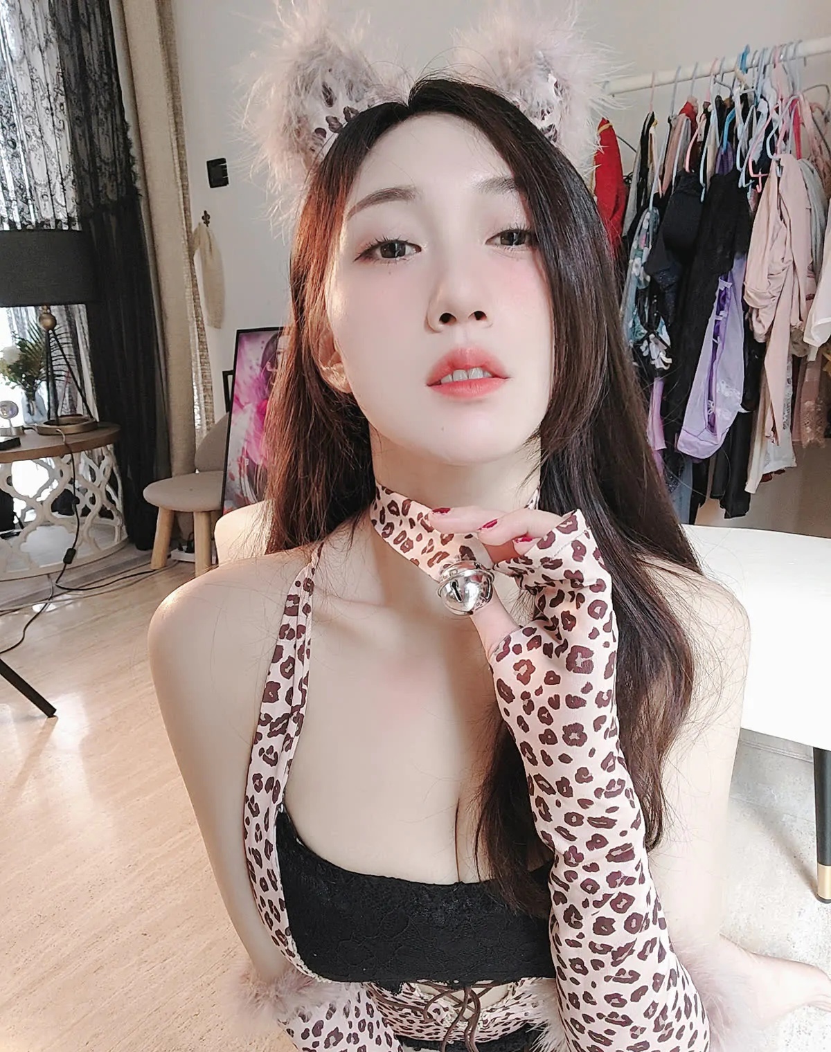 小玉吃果冻_豹纹带尾巴__(25)