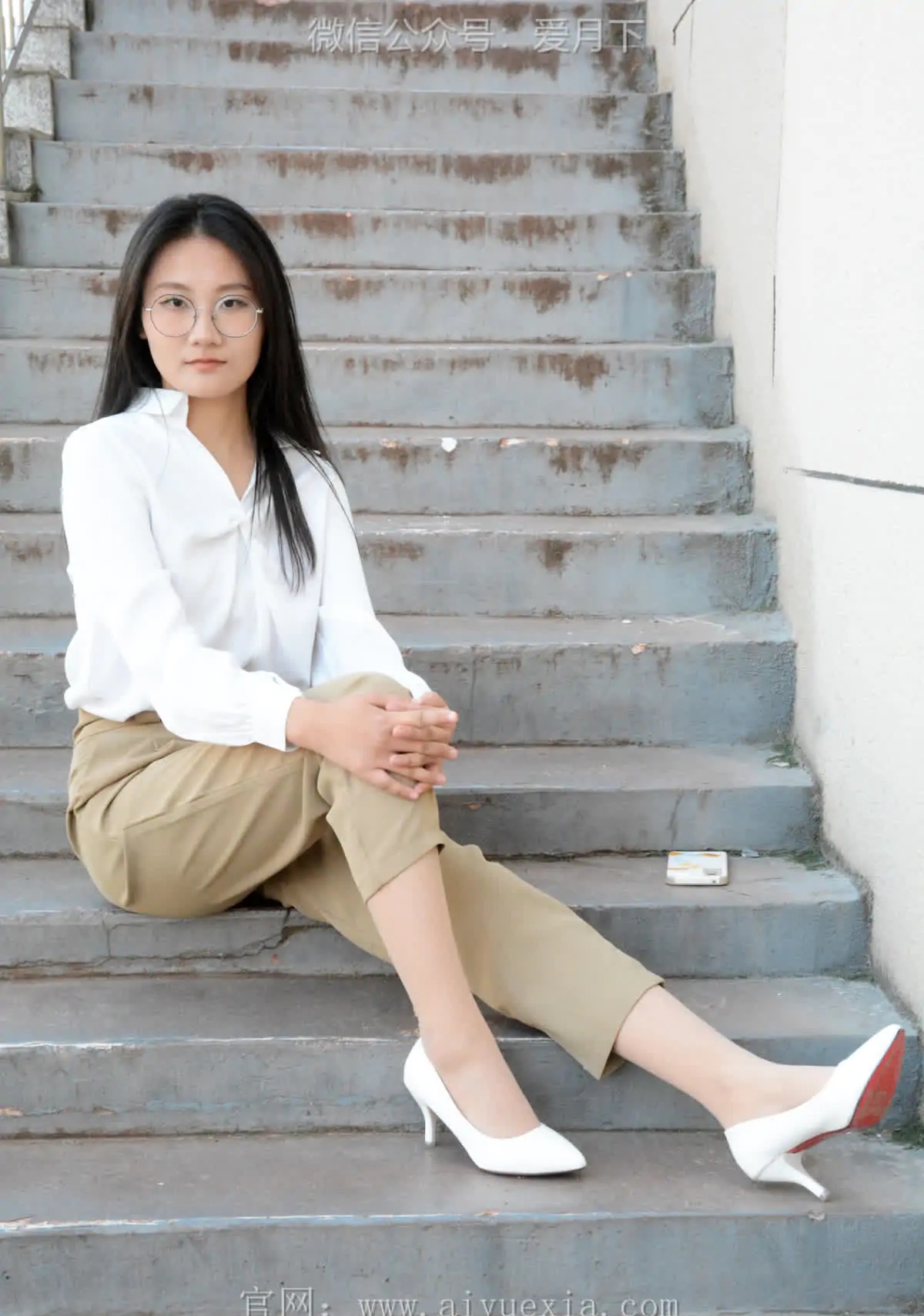 月下摄影_NO.005_恰恰~生活套装_展示一下平时去工作中使用的工作装。略显成熟！_0101