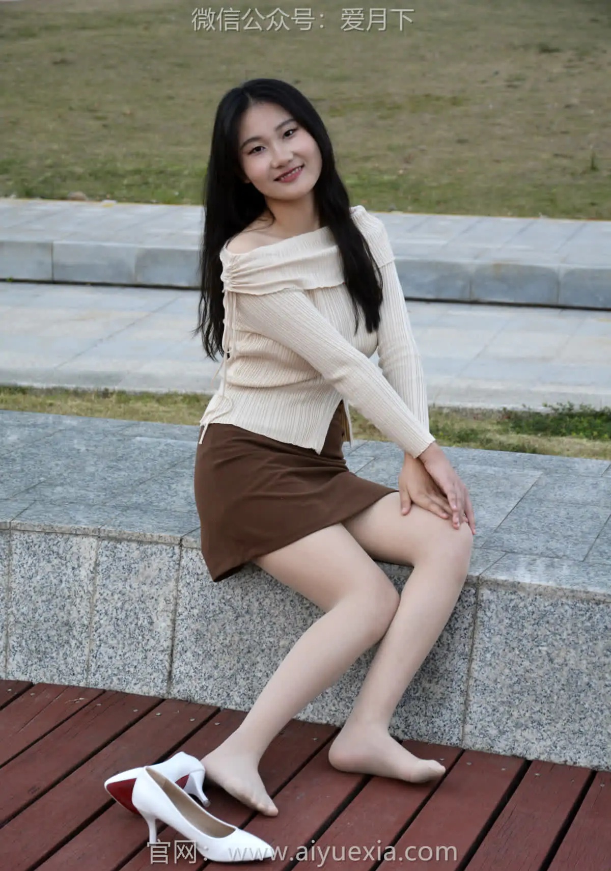 月下摄影_NO.007_恰恰~一字肩_尴尴尬尬的第一次驾驭一字肩服饰！_0040