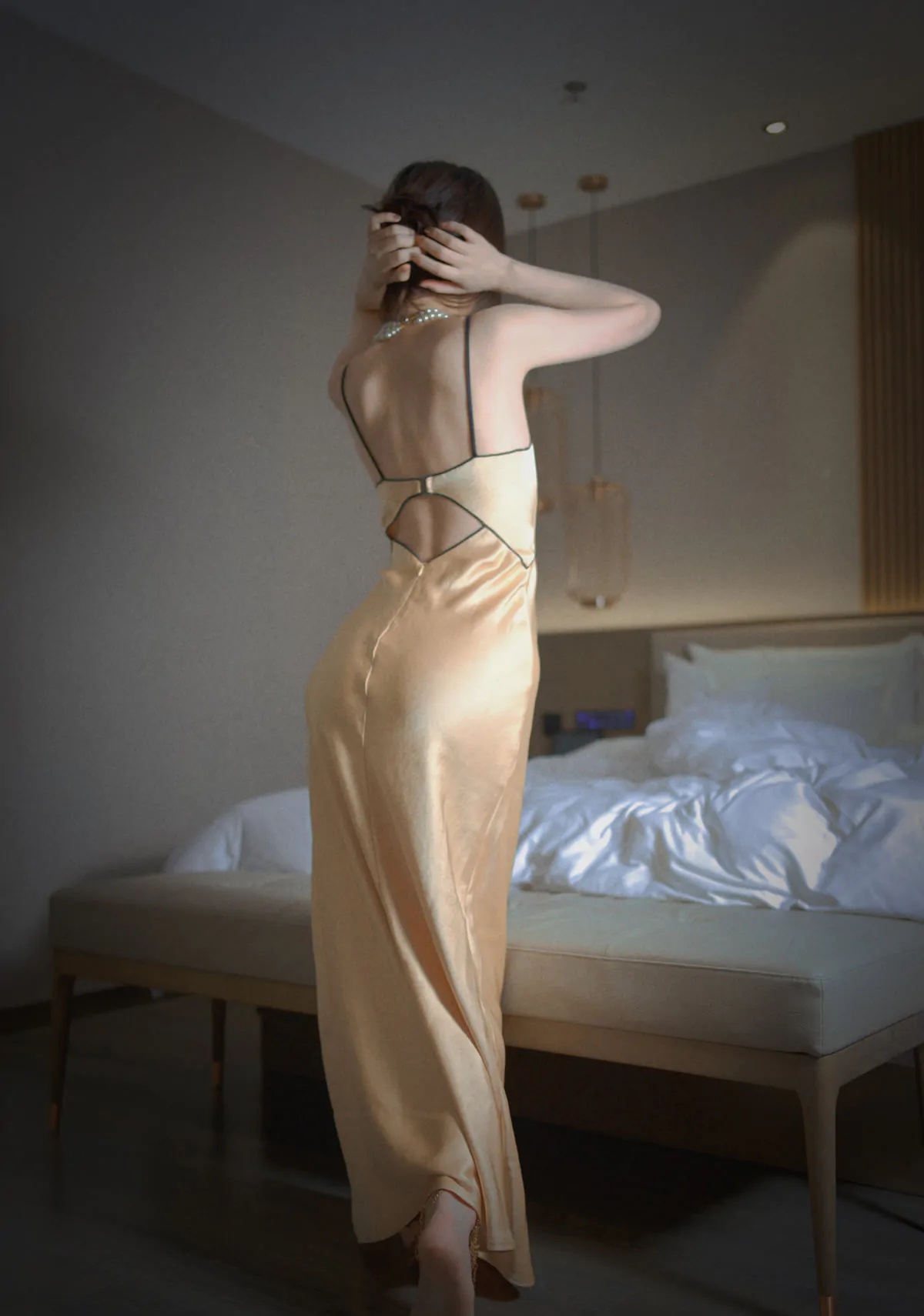 禅院熏_金色礼服脚链_0006