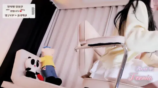 [Korean BJ] freezia 2025-12-27-秀人网