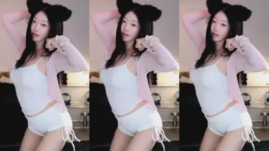 [Korean BJ] bumzi98 2025-08-05-秀人网