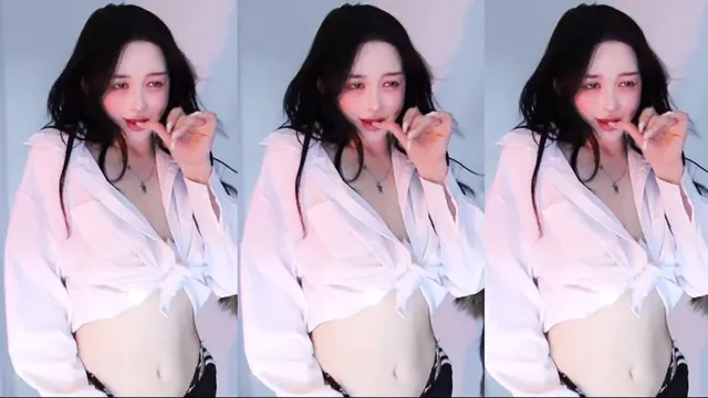 [Korean BJ] victoriass 2025-11-28-秀人网