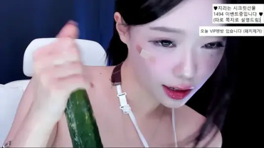 [Korean BJ] tothetop7727 2025-11-01-秀人网