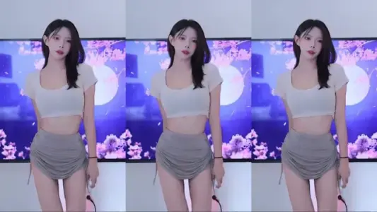 [Korean BJ] uheeeee 2025-09-25-秀人网