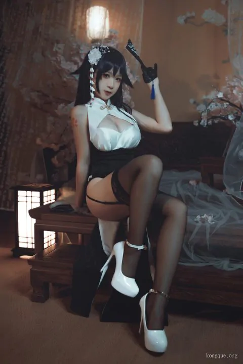 樱落酱w/樱落Selena – 全套40期及随包视频[6.8G-2026.4]-秀人网